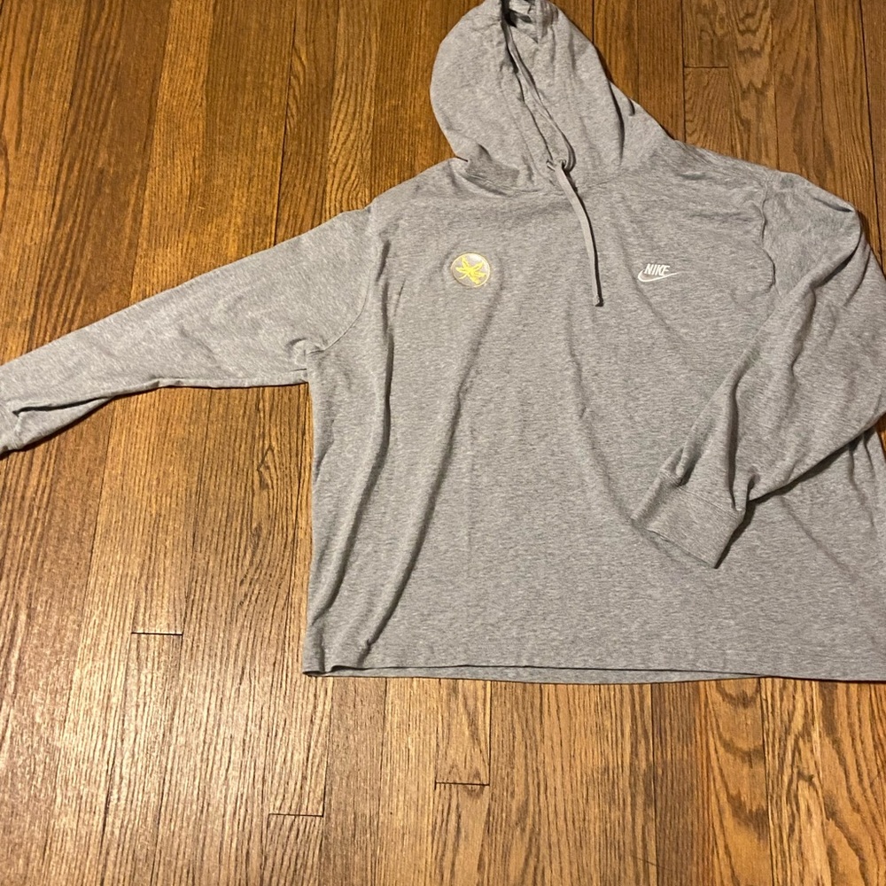 Ohio State Buckeys knit logo hoodie. Fits like an XL